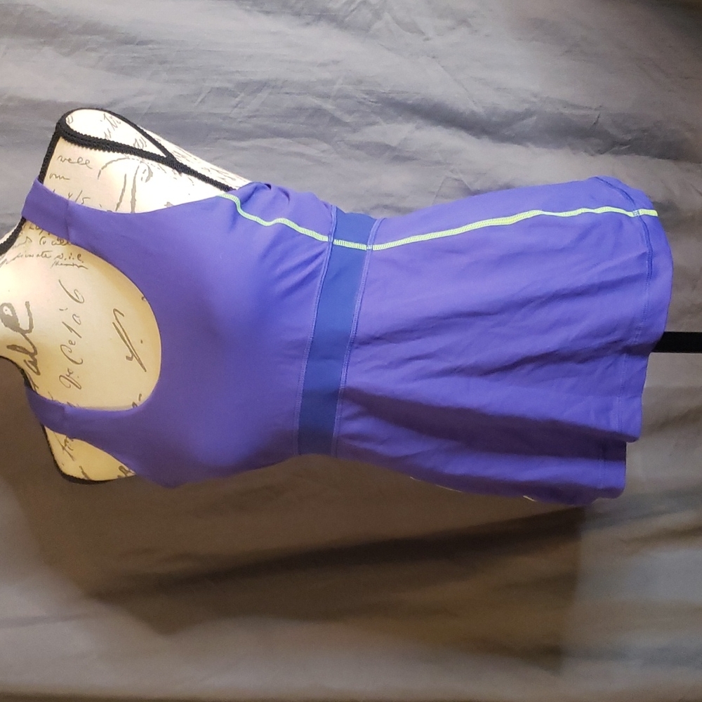 Lululemon purple tanktop size 12